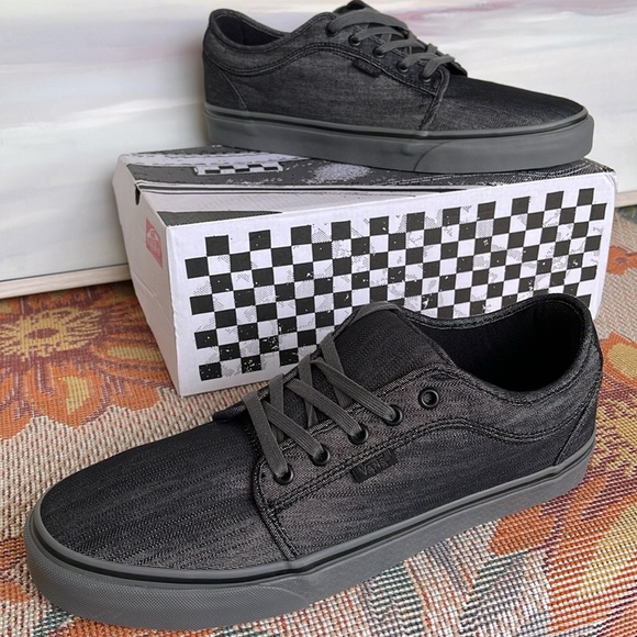 Vans Men’s Skate Chukka Low
Black/Grey/Denim
VN0A4BX45BR
Sneakers - Picture 2 of 16
